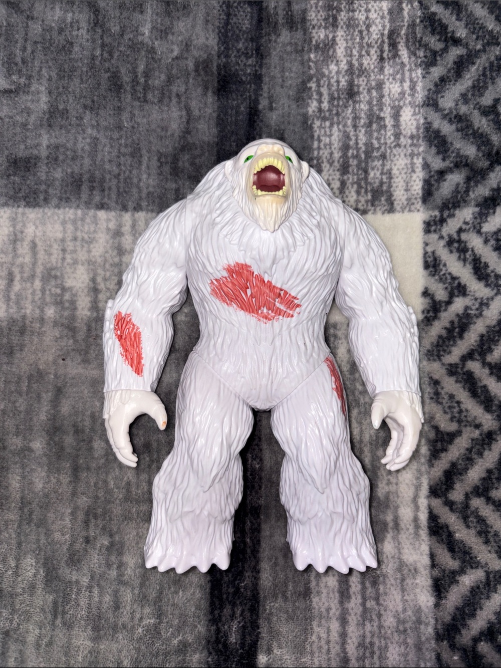 🦋White Yeti Monster Action Figure with Red Accents - Kids Play Figure